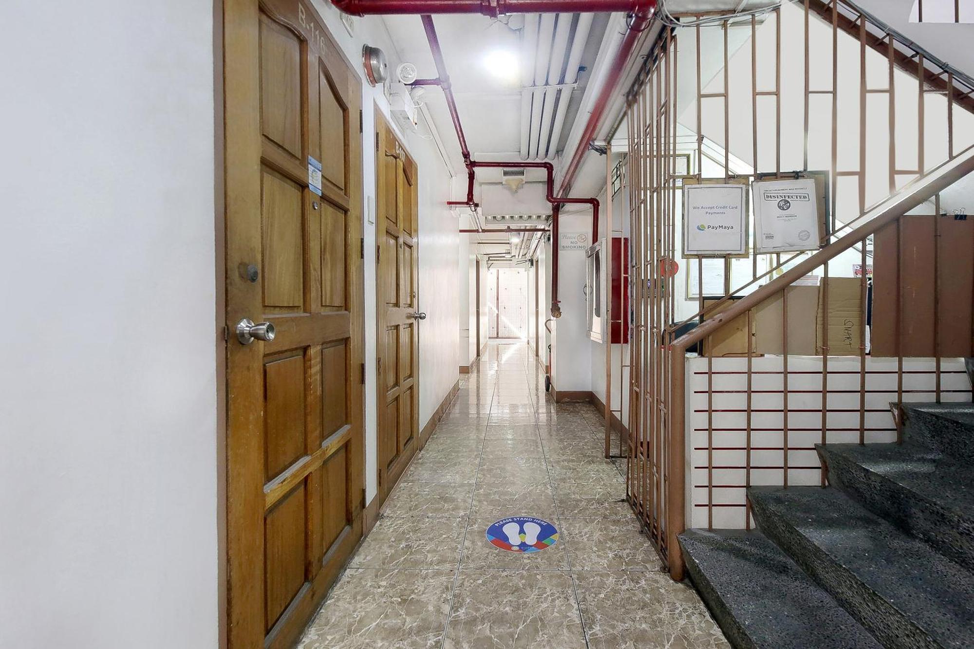 帕松塔莫禅室酒店 马卡蒂 外观 照片